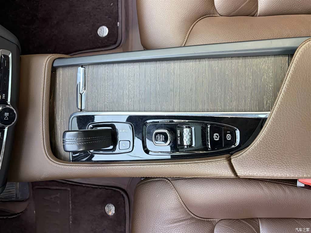 Volvo V90, 2021 14