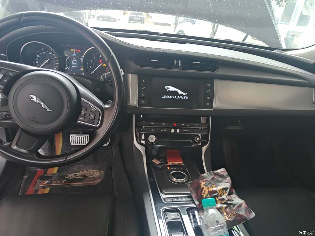 Land Rover XFL, 2017 9