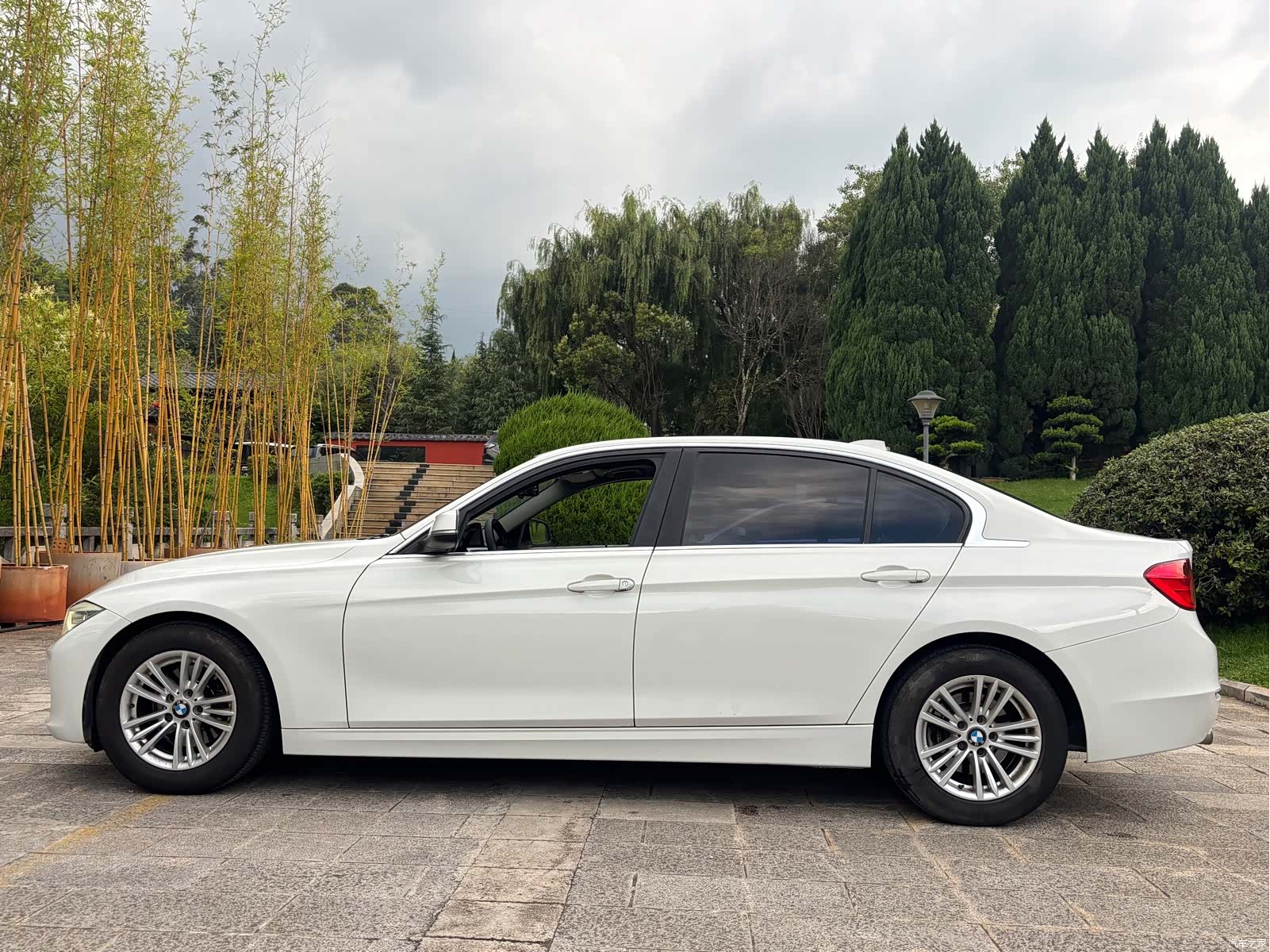 BMW 3 Series, 2015 6