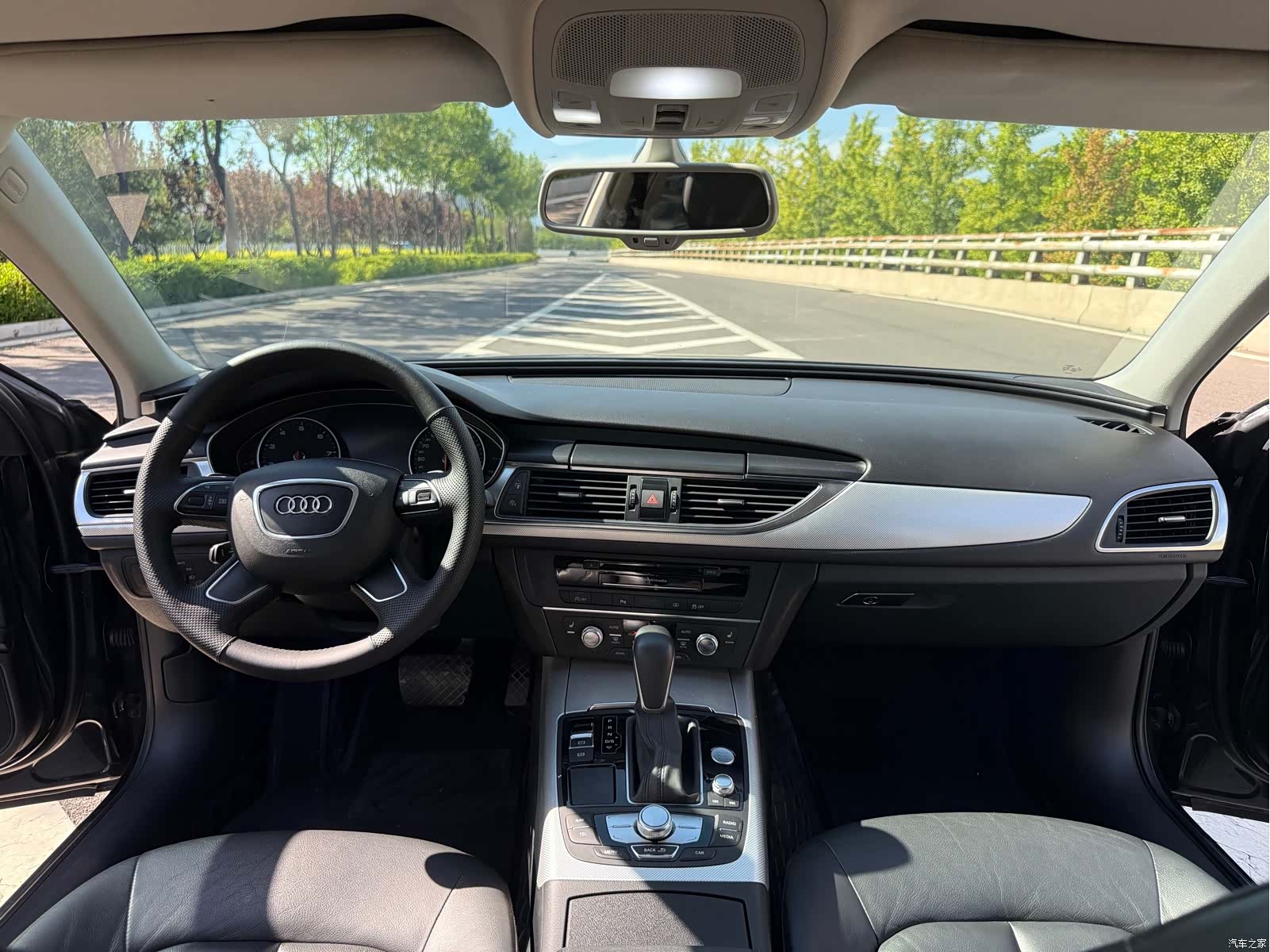 Audi A6L, 2012 6