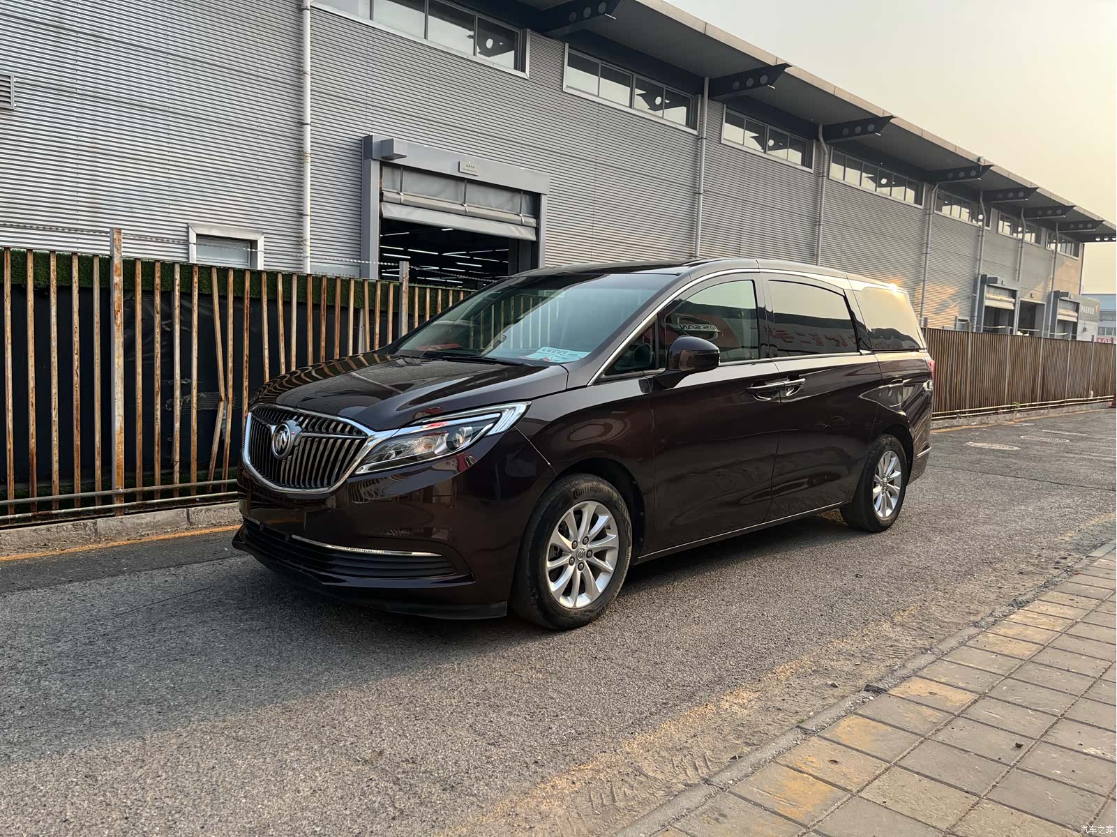 Buick GL8, 2018 1