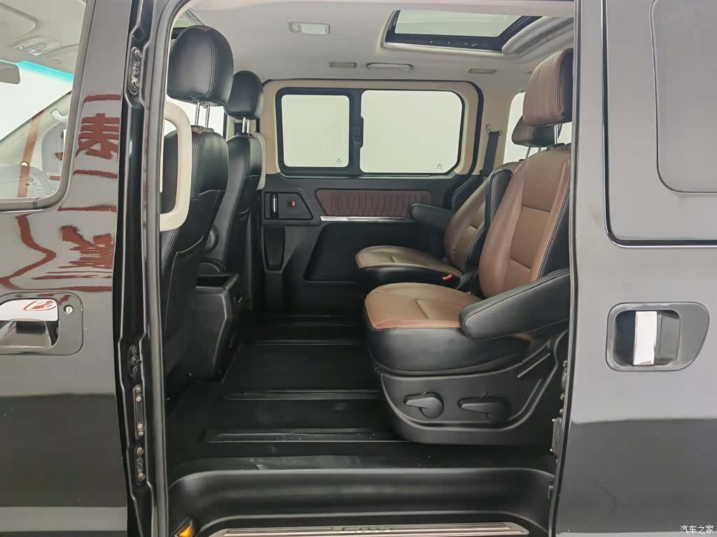 DongFeng CM7, 2017 15