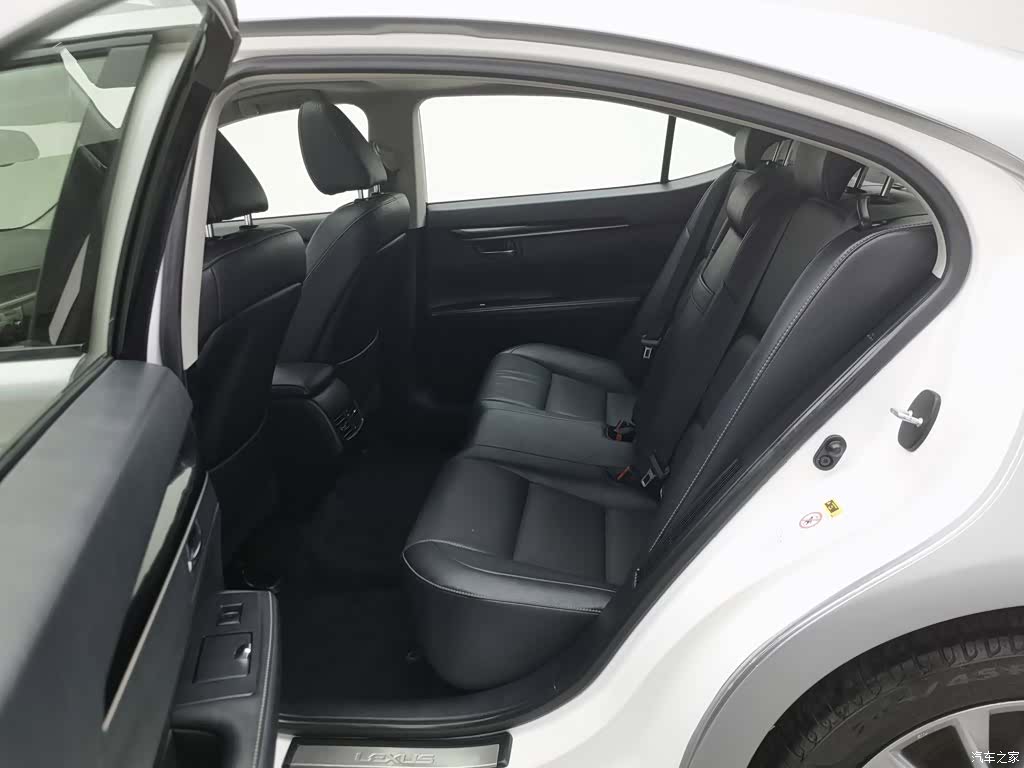 Lexus ES, 2014 15