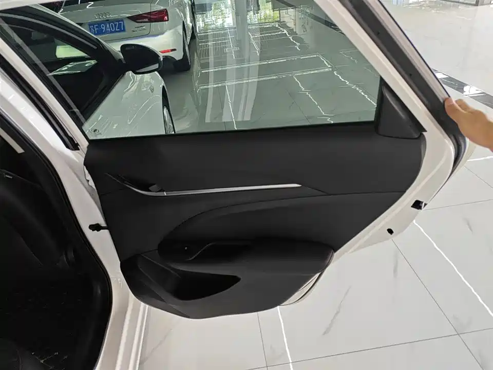 Buick Yinglang