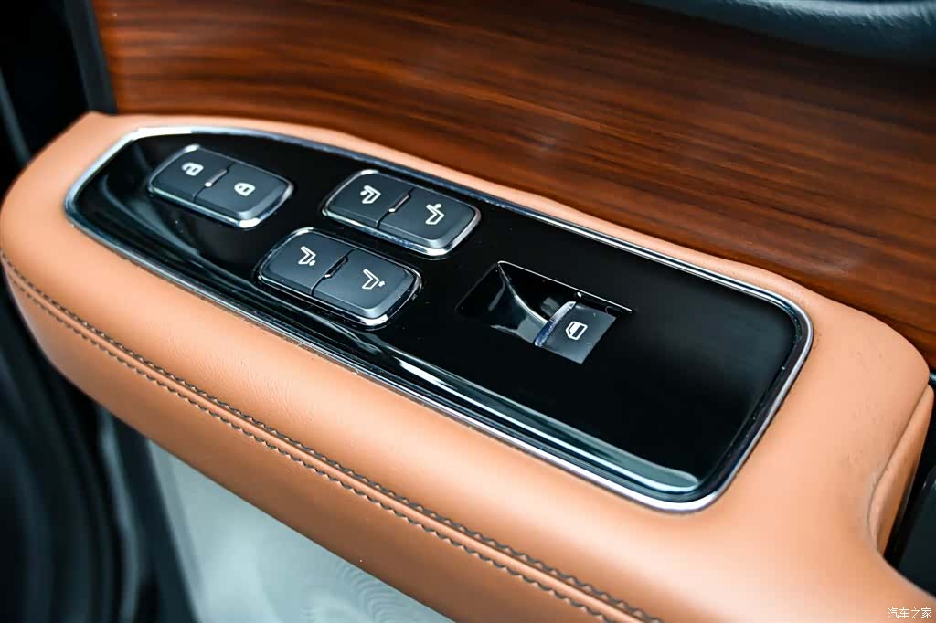 Lincoln Navigator, 2020 28