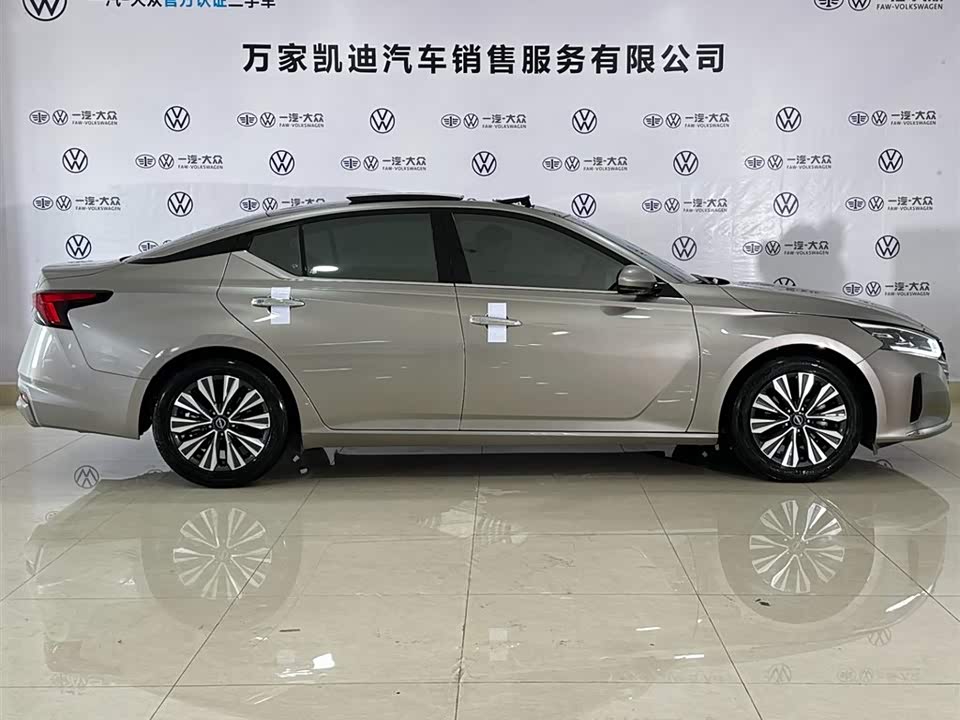 Nissan Teana Nissan Teana