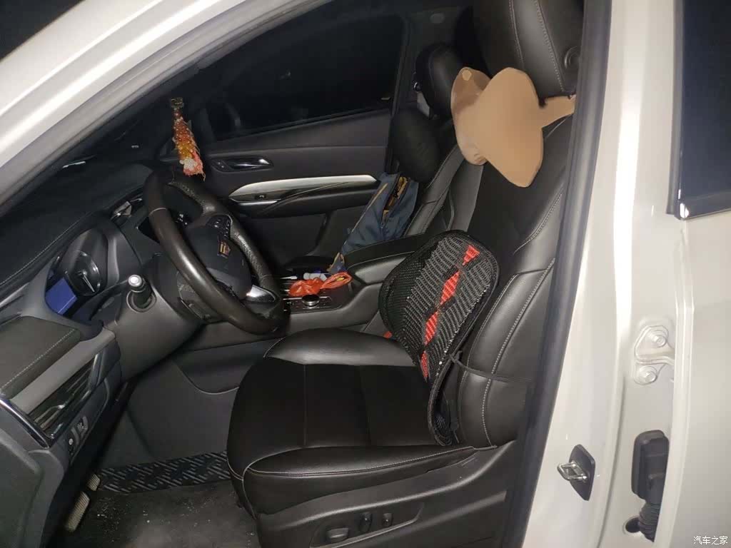 Cadillac XT4, 2020 8