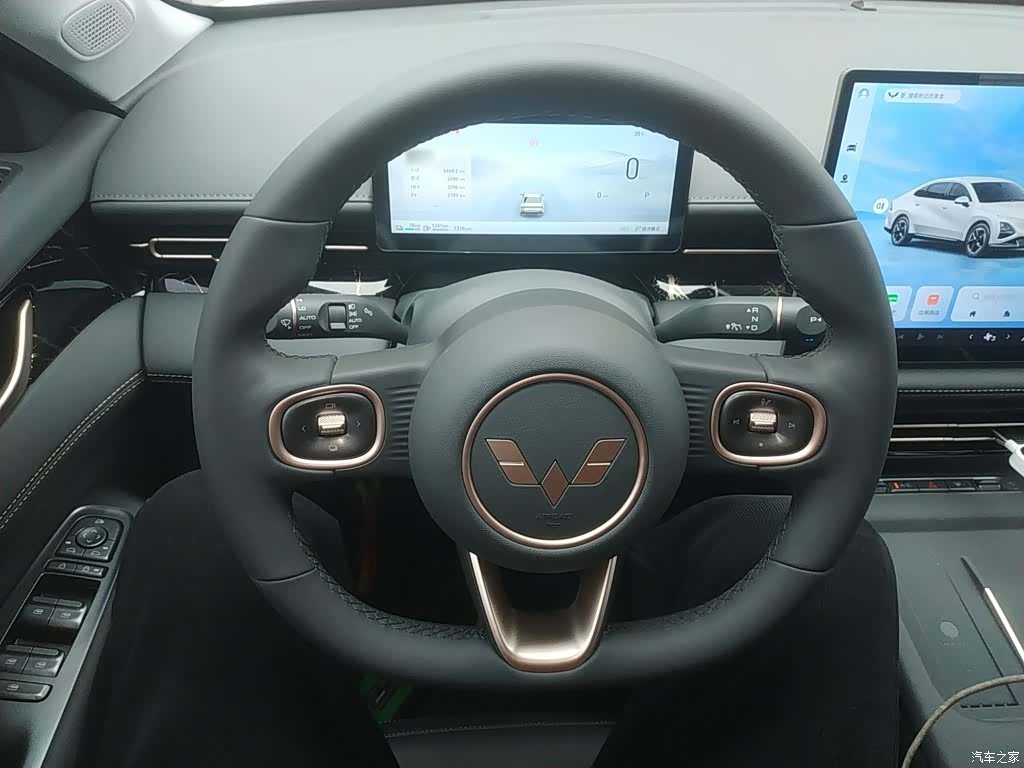 Wuling Starlight, 2025 7