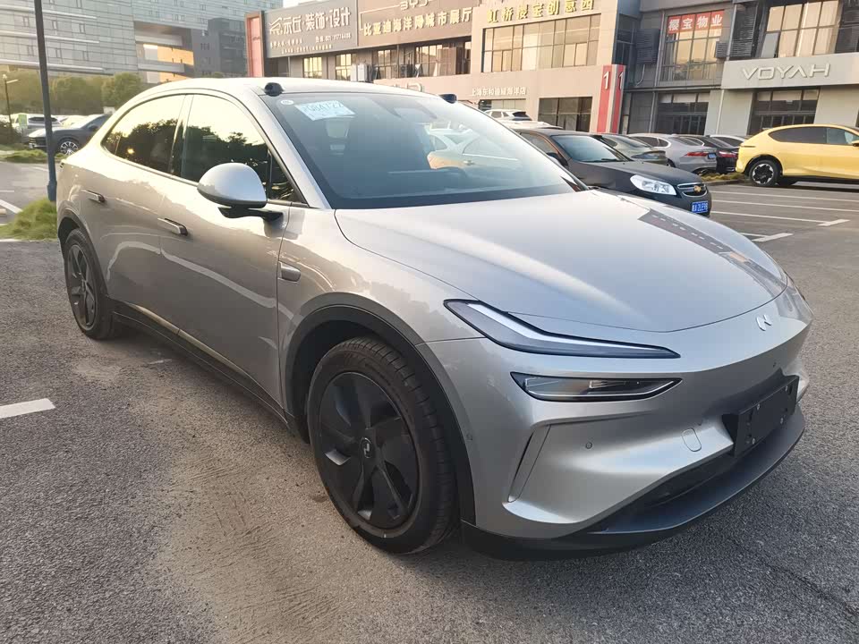 NIO L60