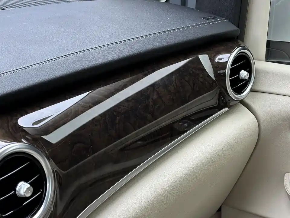 Mercedes-Benz V-class Mercedes-Benz V-class