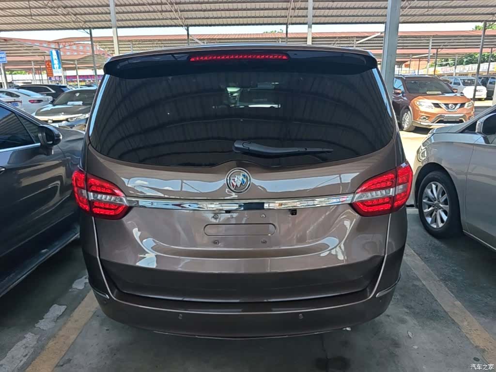 Buick GL8, 2019 4