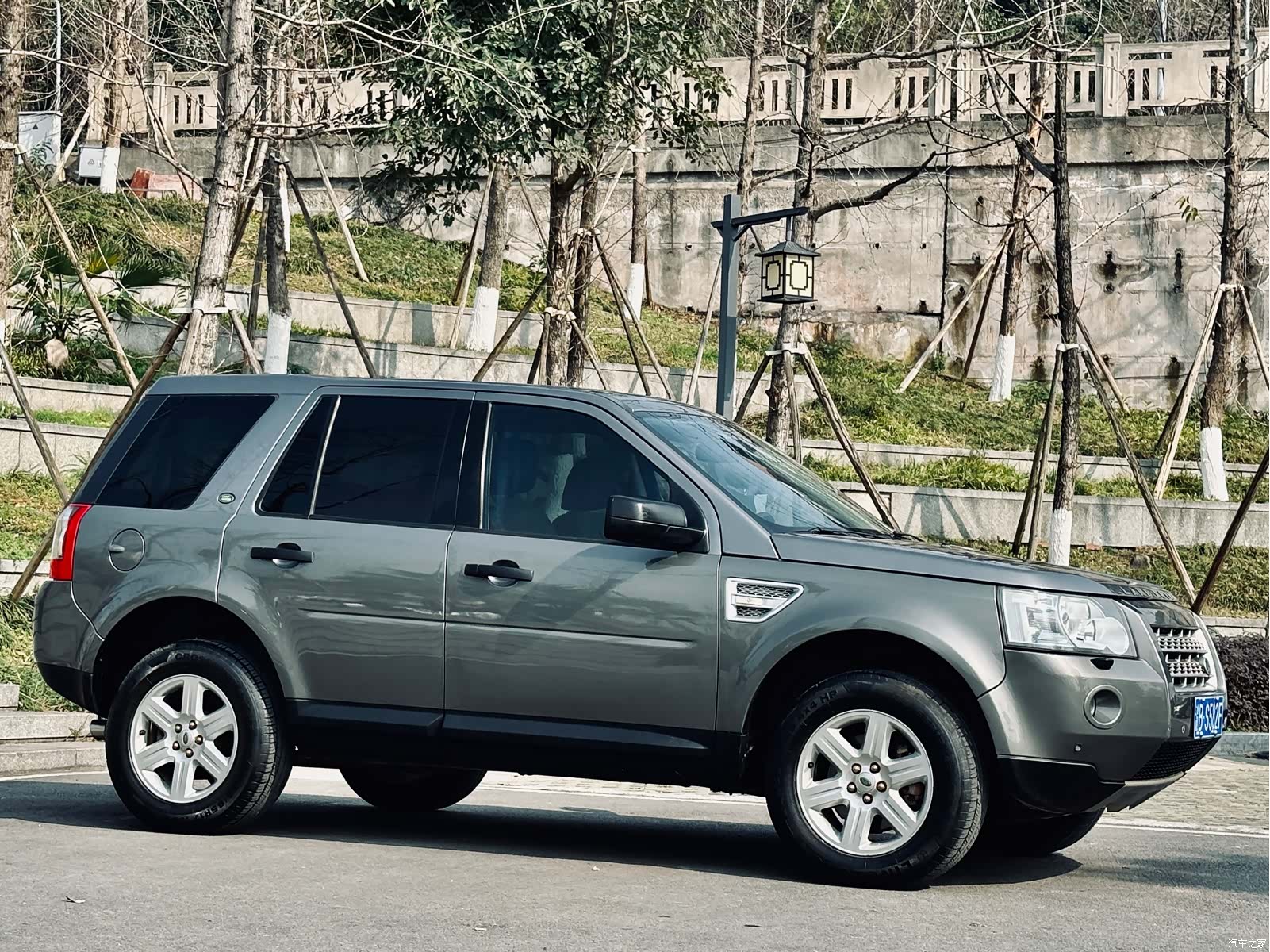 Land Rover i6, 2010 7