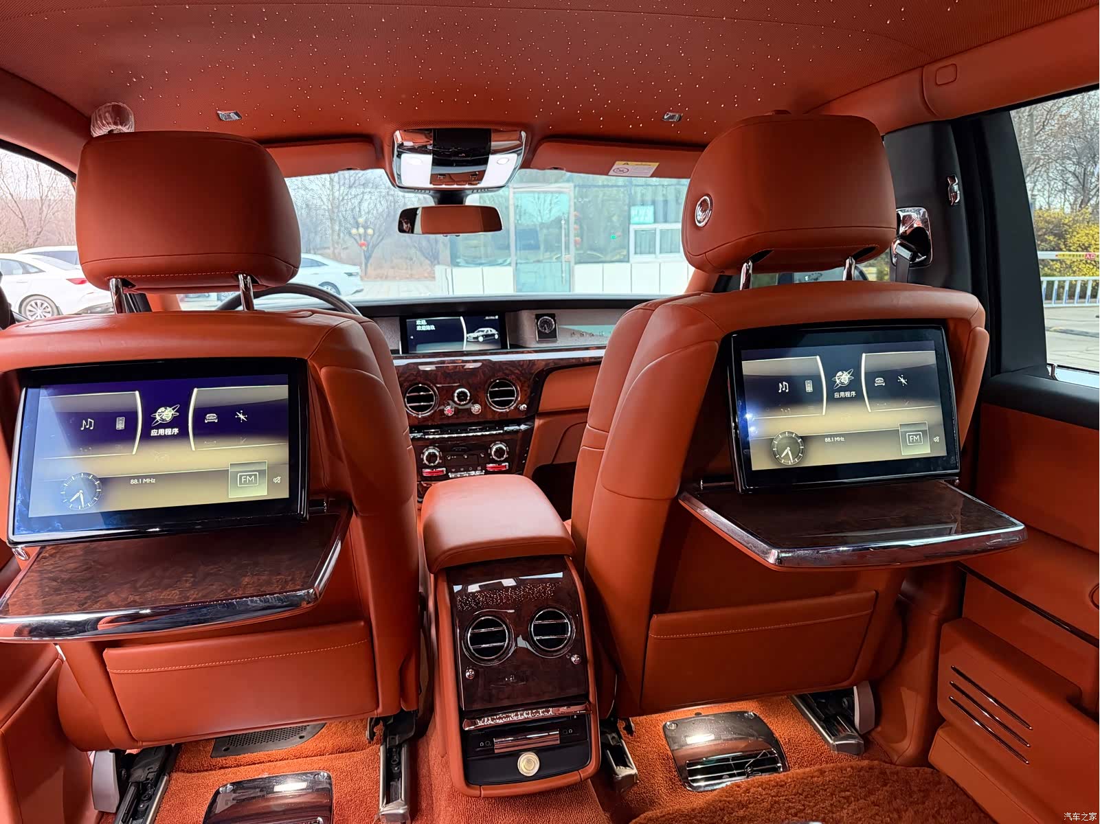Rolls-Royce Phantom, 2021 6