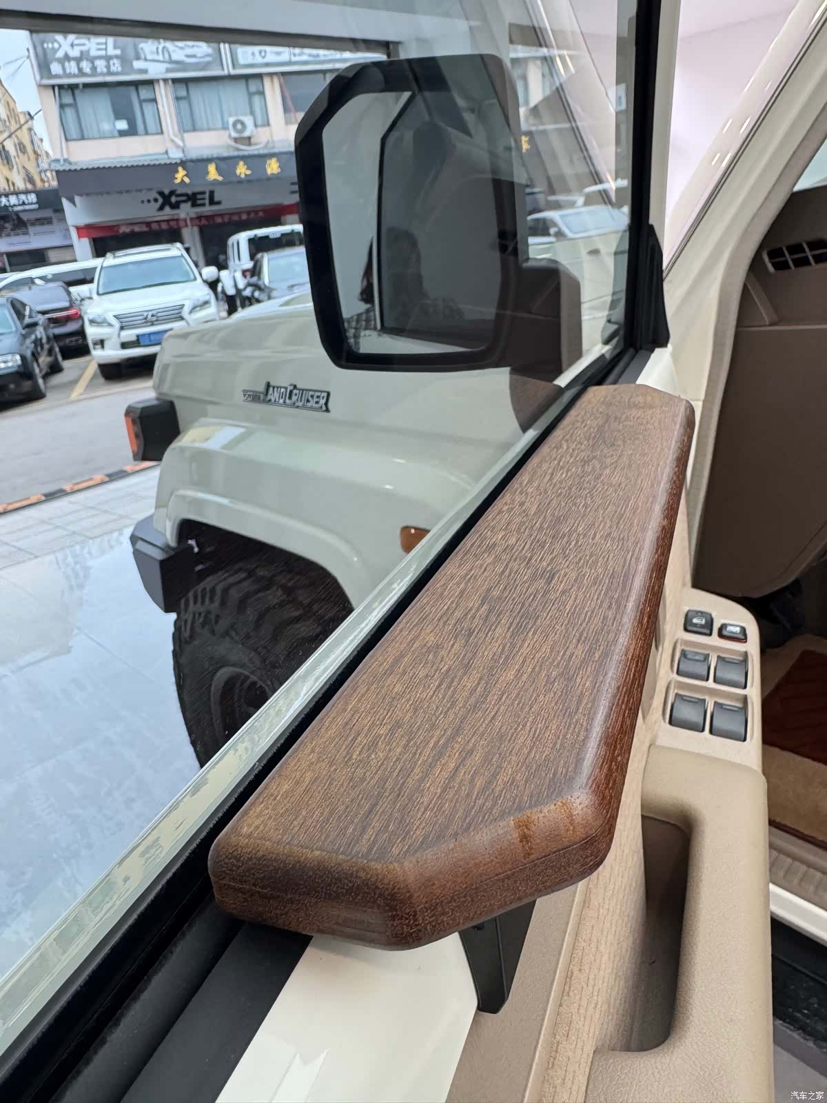 Toyota Prado, 2025 7