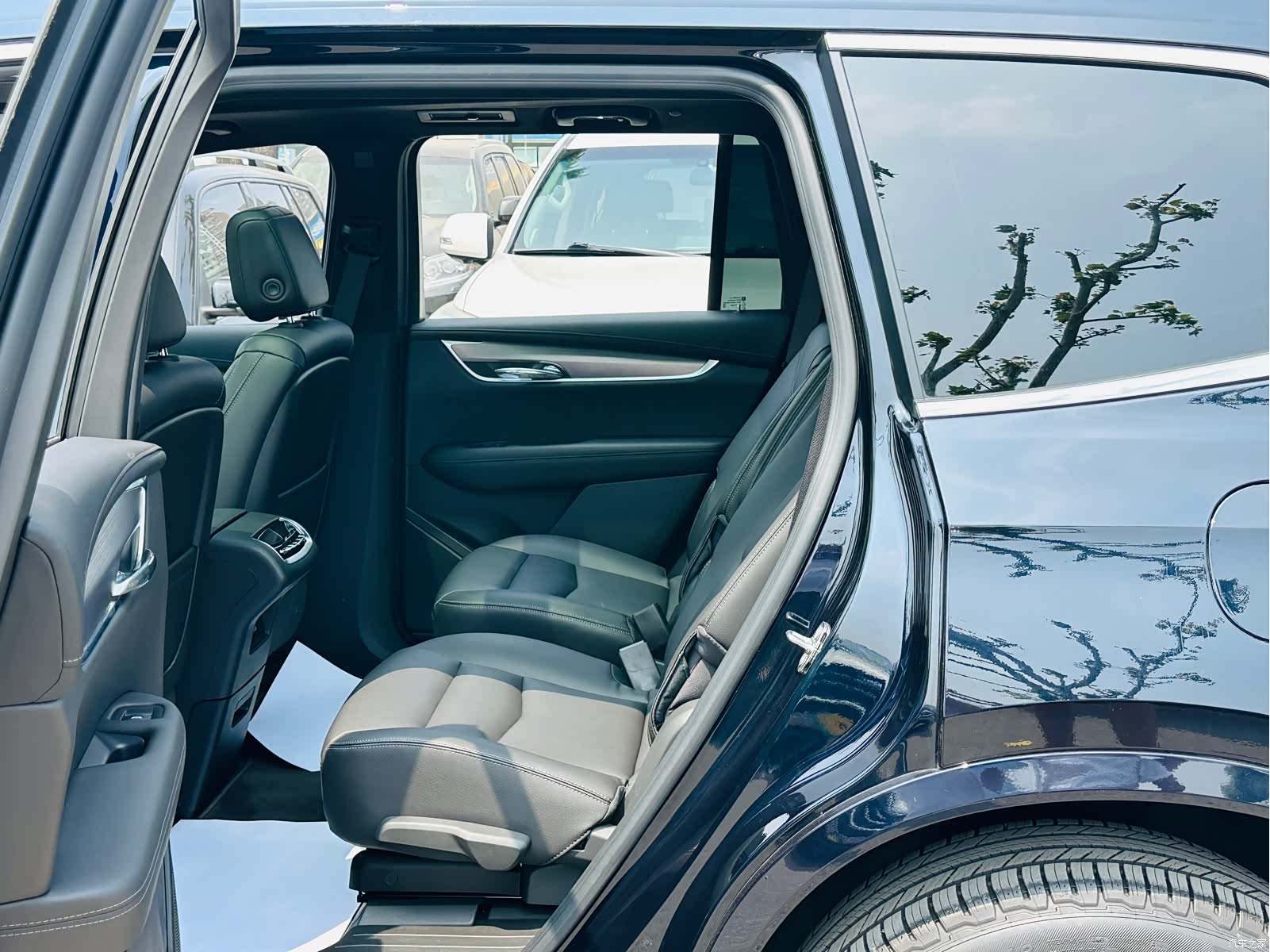 Cadillac XT6, 2024 9