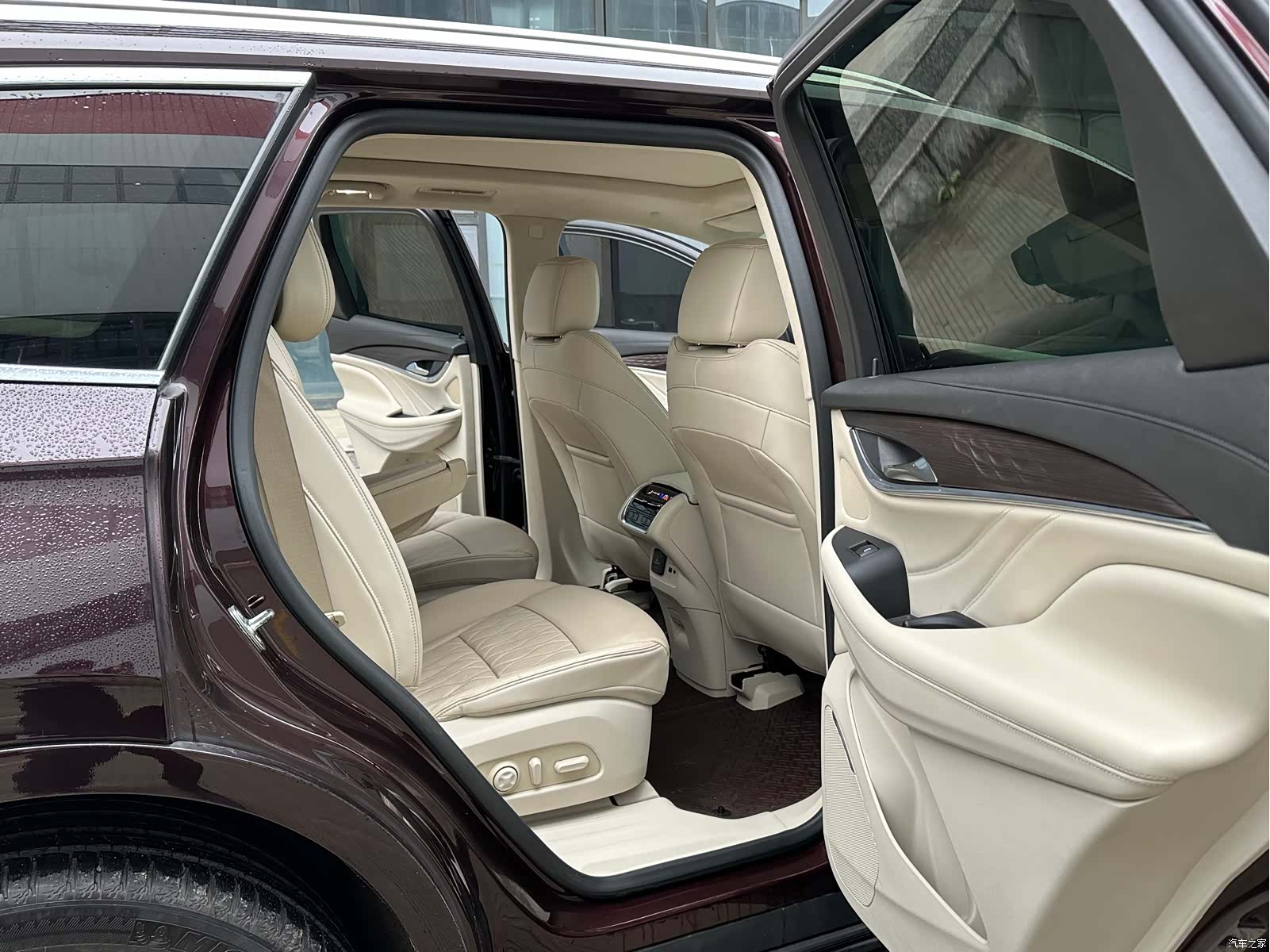 Buick Enclave, 2020 18