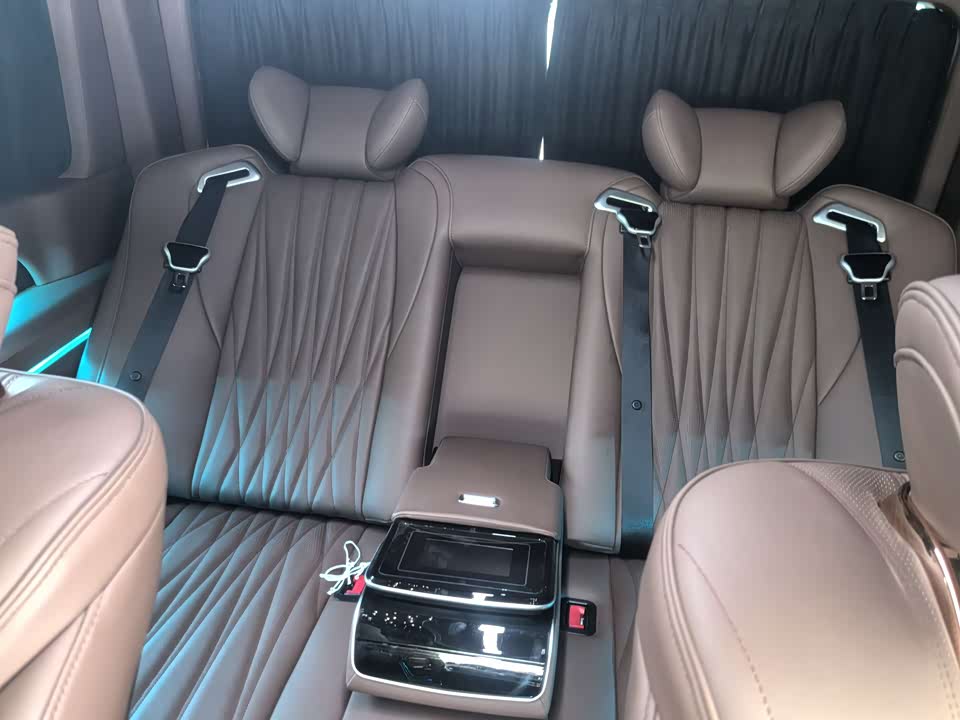 Toyota HIACE Toyota HIACE