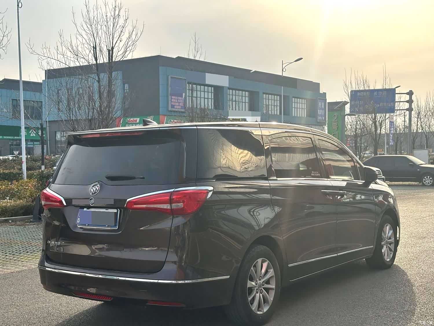 Buick GL8, 2019 3