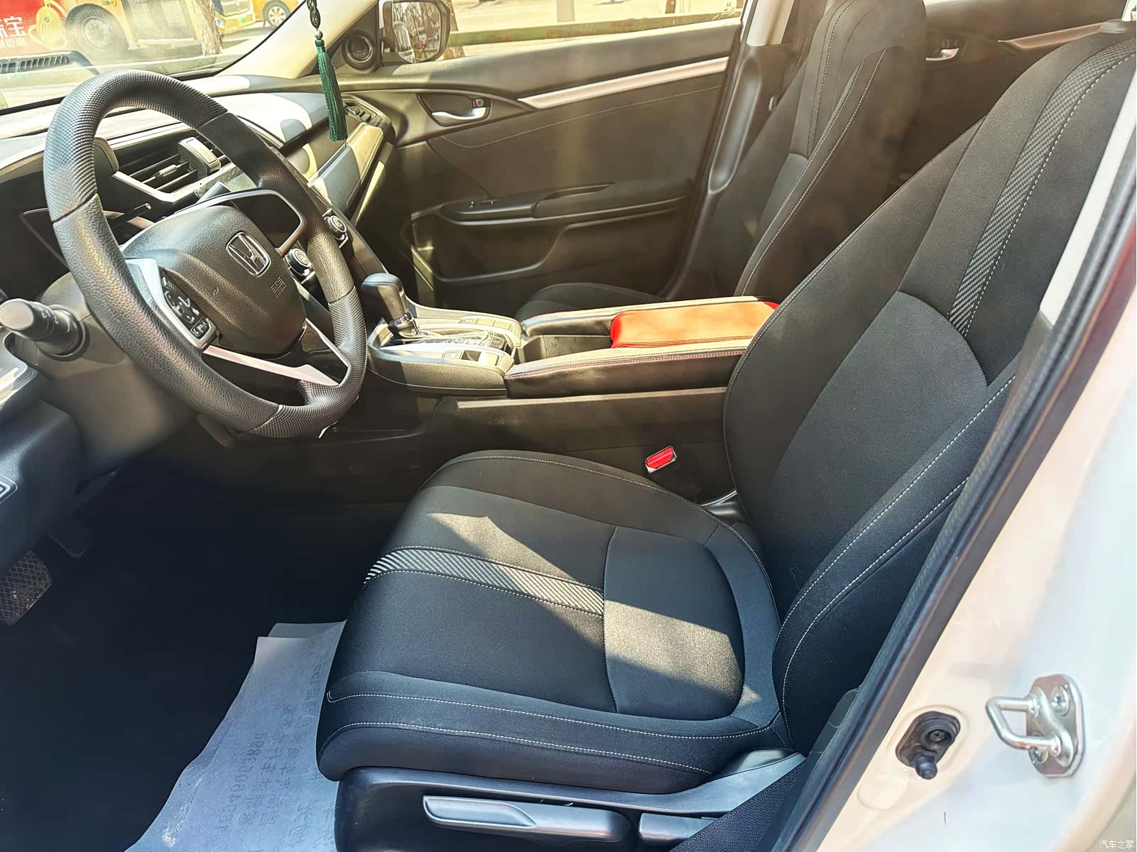 Honda Civic, 2019 6