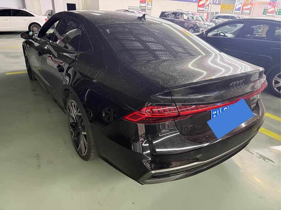 Audi A7L