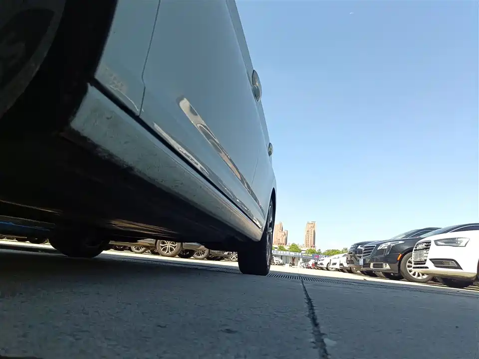 Volkswagen Sagitar Volkswagen Sagitar