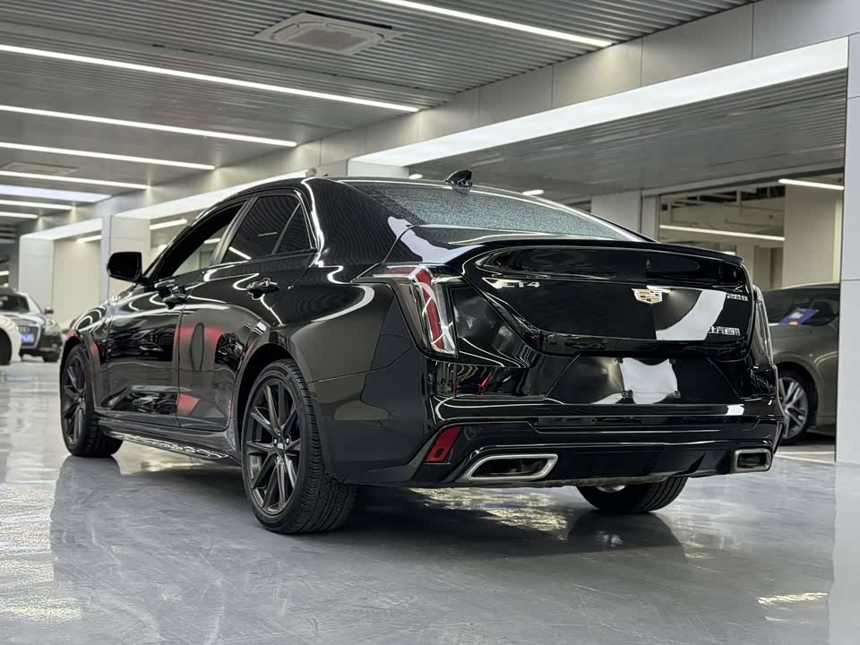 Cadillac CT4