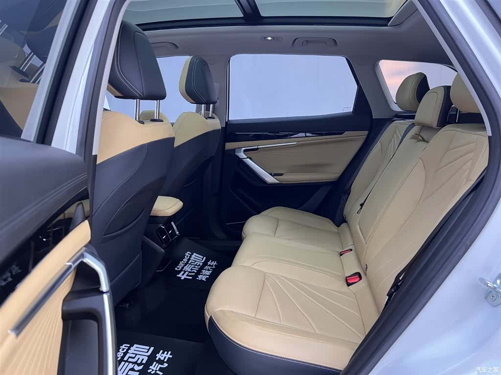 Geely Boyue, 2023 18