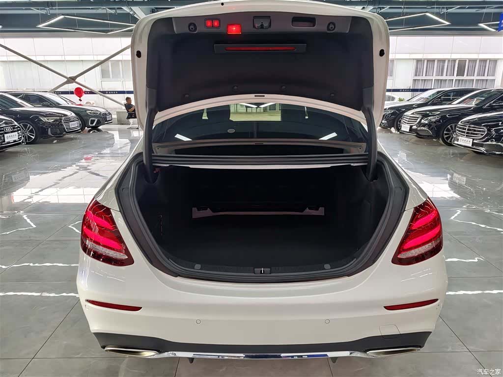 Mercedes-Benz E-Class, 2020 27