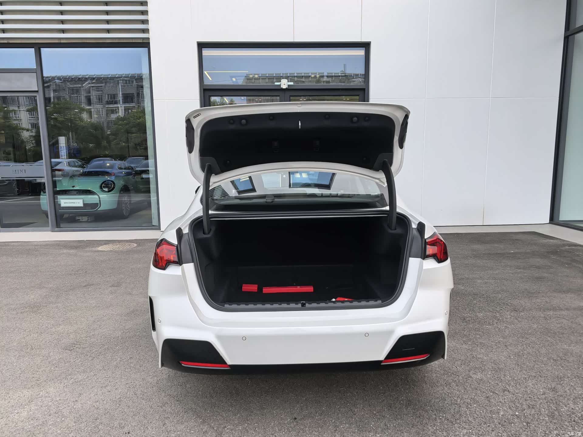 BMW 2 Series, 2025 11