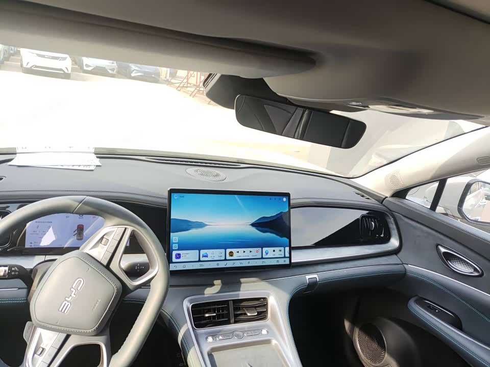 BYD Sea Lion 07 DM-i