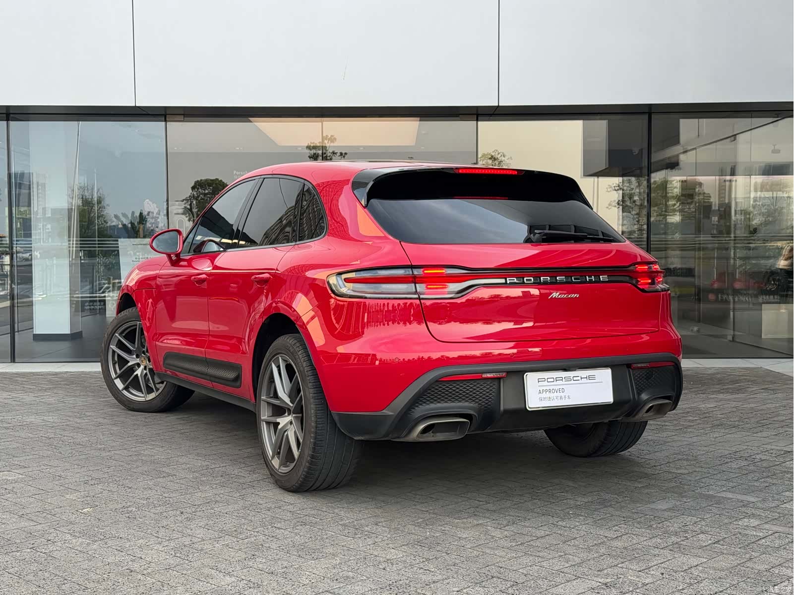 Porsche Macan, 2023 3