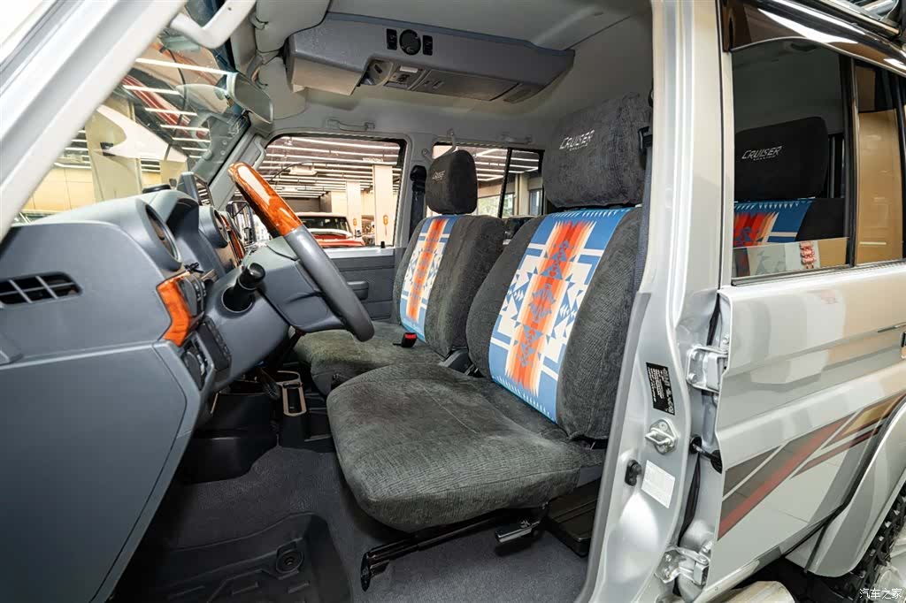 Toyota Land Cruiser, 2017 6