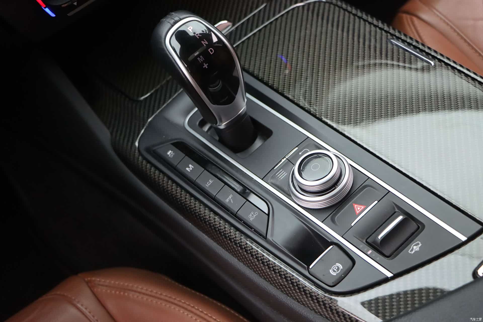 Maserati Levante, 2017 14