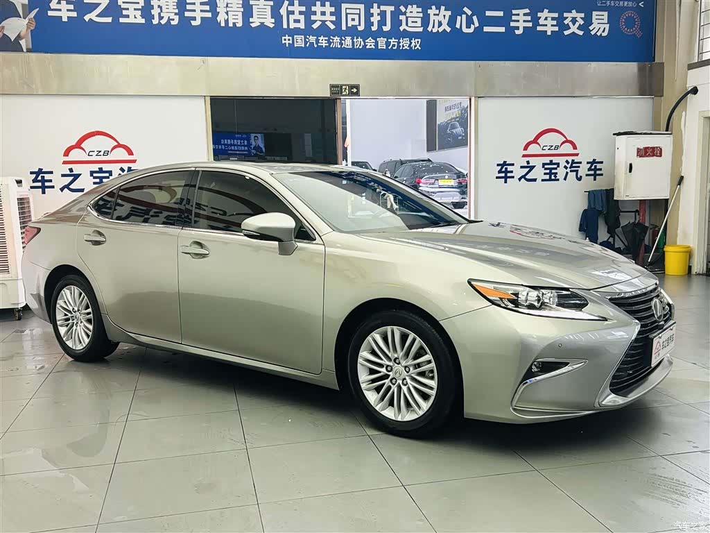 Lexus ES, 2017 3