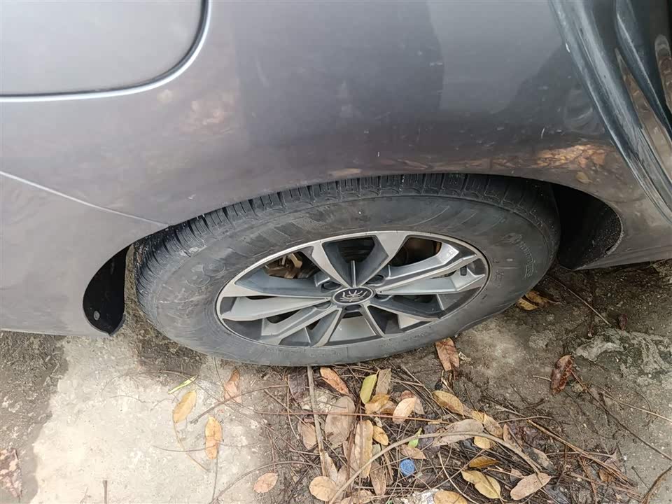 BYD Qin Yuan BYD Qin Yuan
