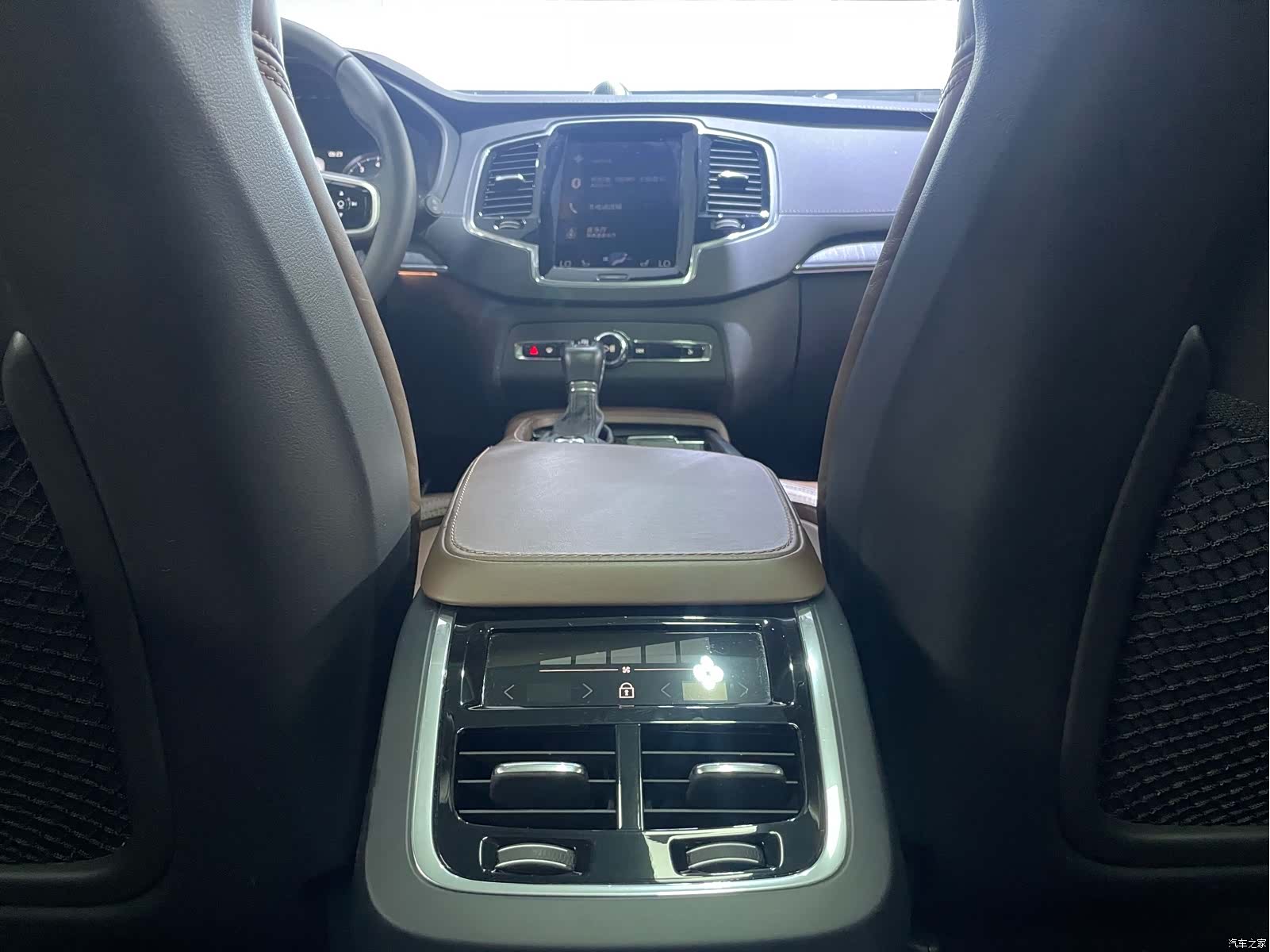 Volvo XC90, 2019 8