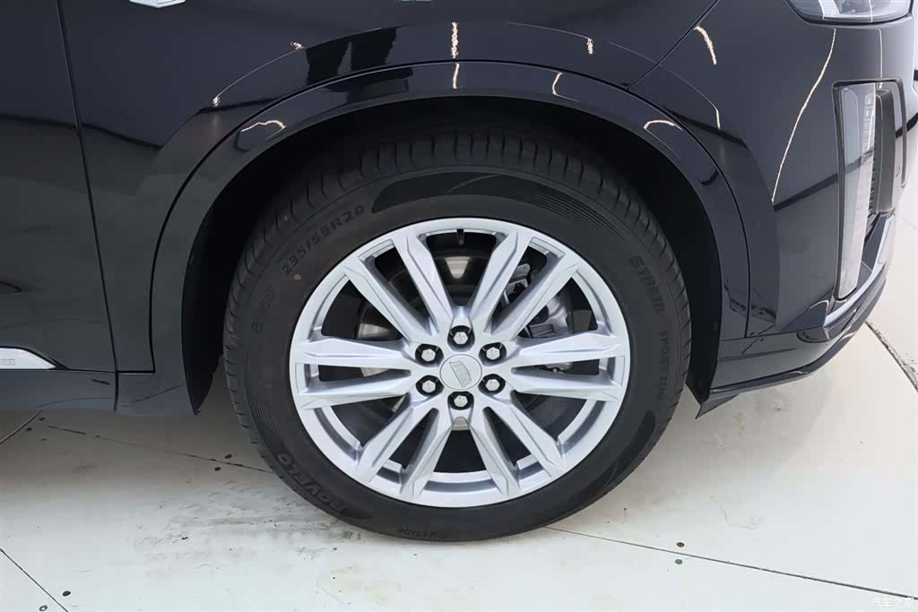 Cadillac XT6, 2022 13