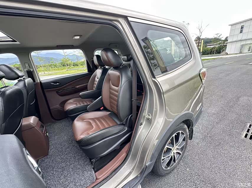 DongFeng SX6, 2017 8