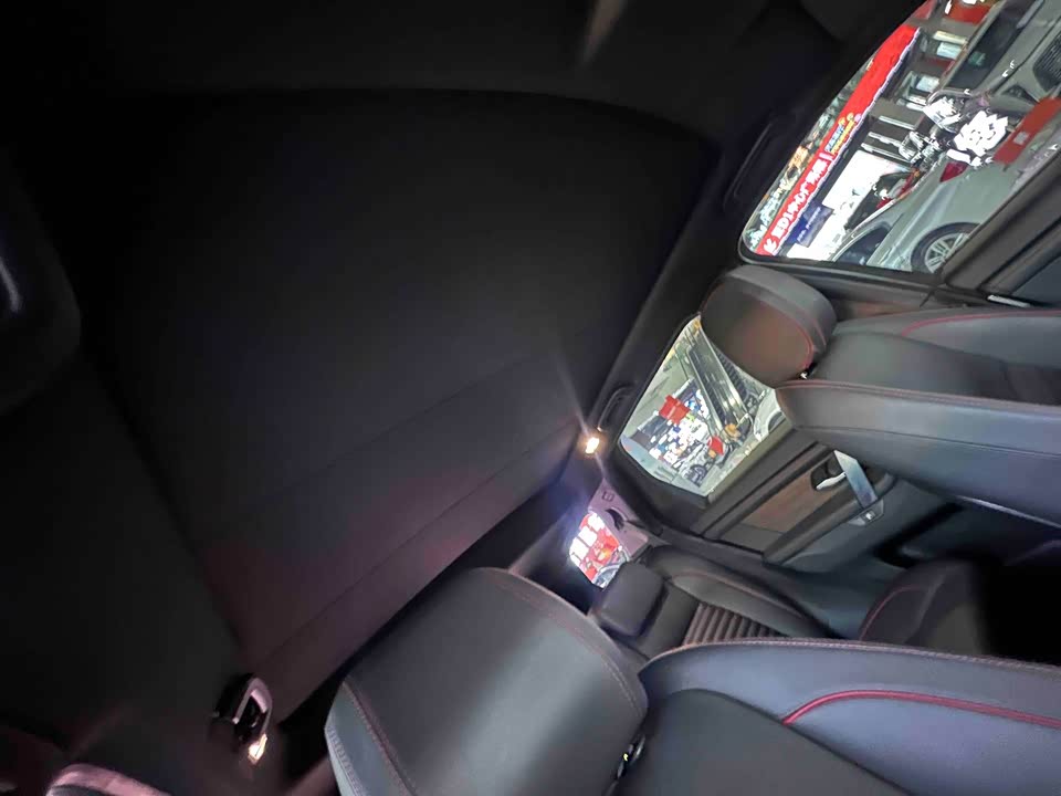 Land Rover Discover sports