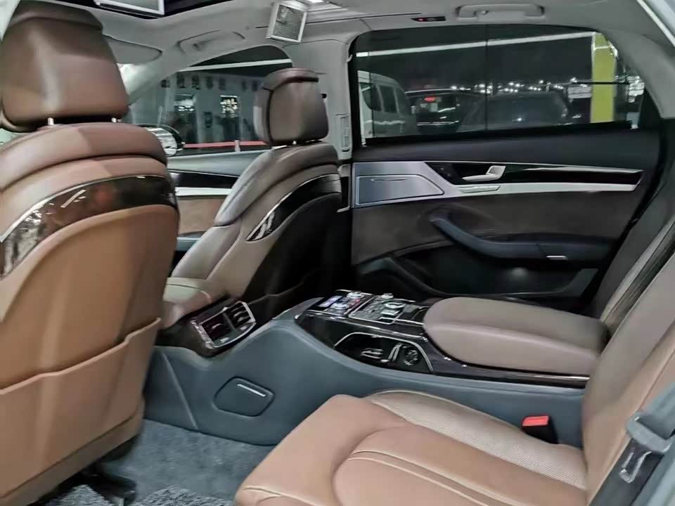 Audi A8 Audi A8