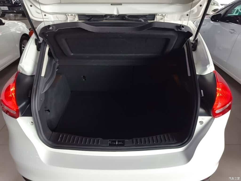 Ford Focus, 2016 19