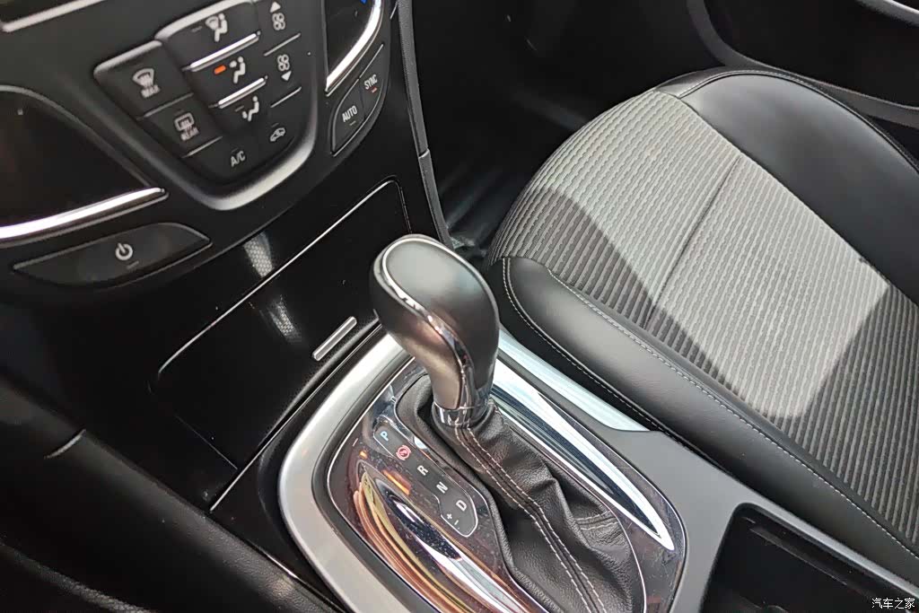 Buick Regal, 2015 15