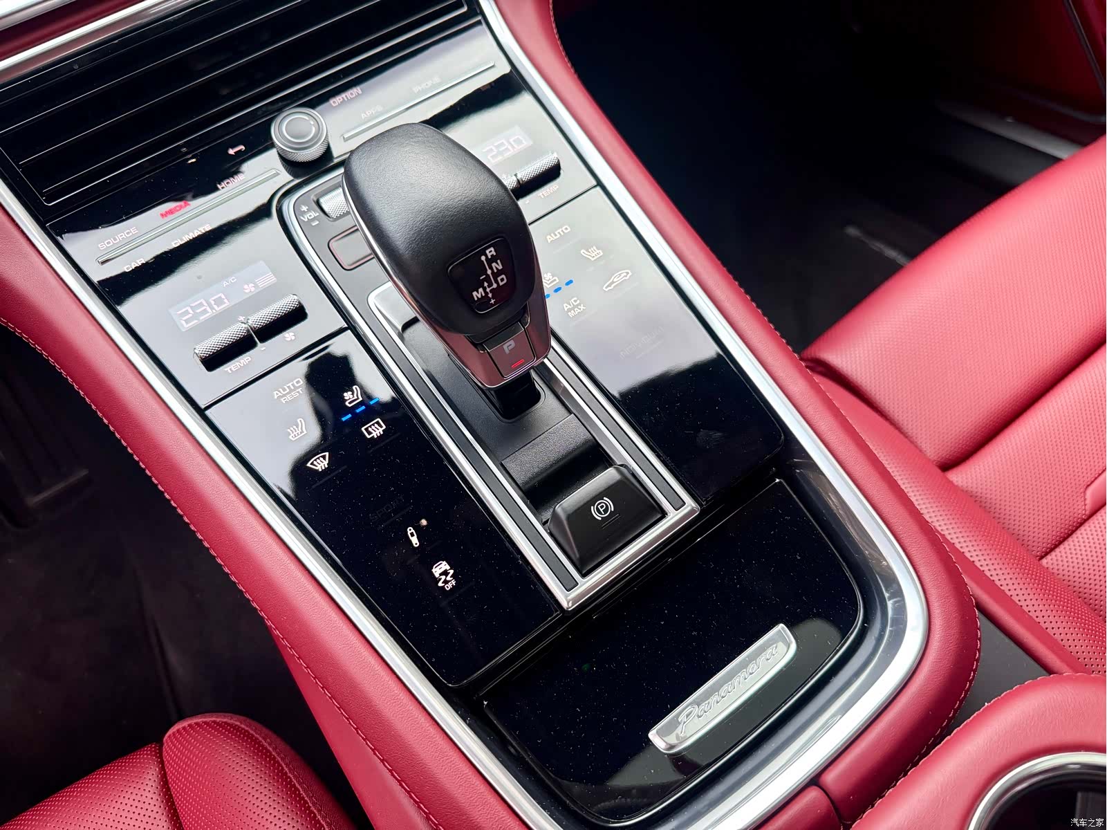 Porsche Panamera, 2023 13