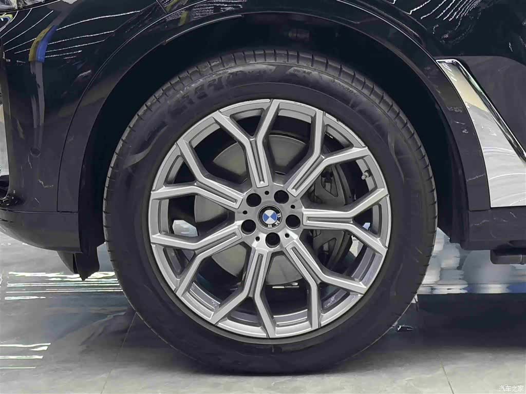 BMW X7, 2022 4