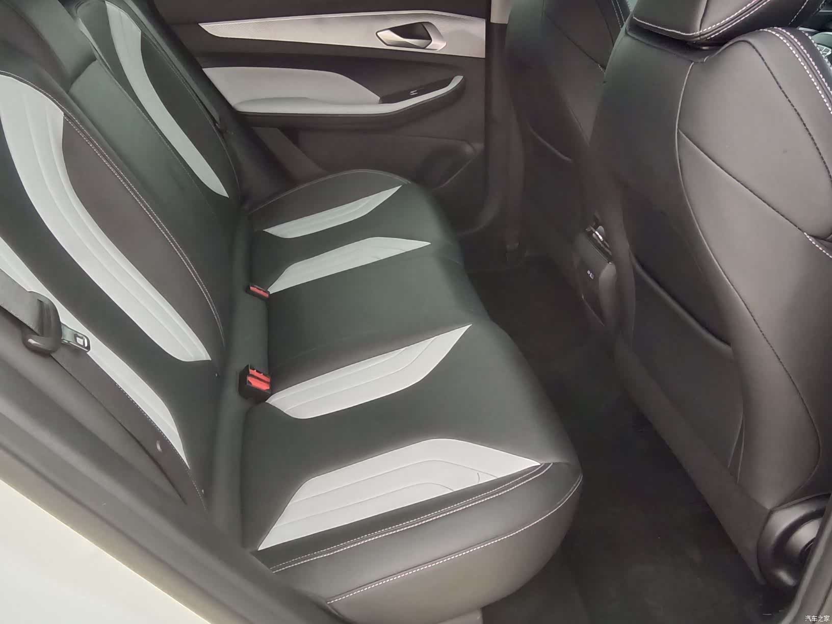 Geely Binray, 2024 10
