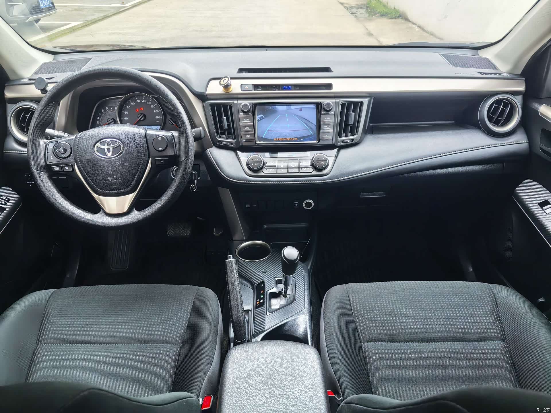 Toyota RAV4, 2016 9