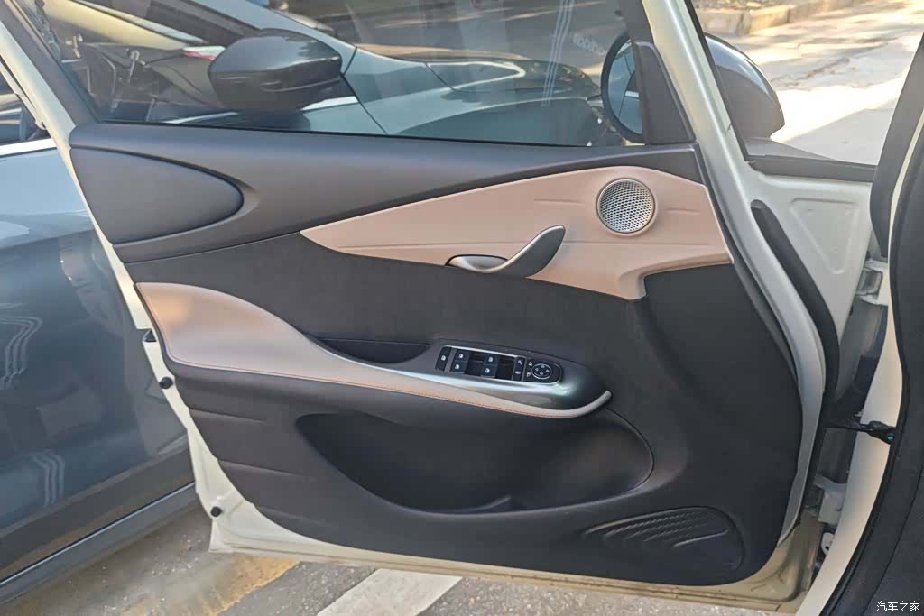 BYD Dolphin, 2024 7