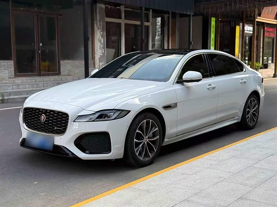 Jaguar XFL