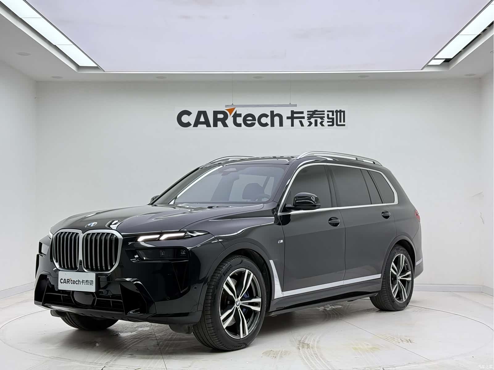 BMW X7, 2023 1