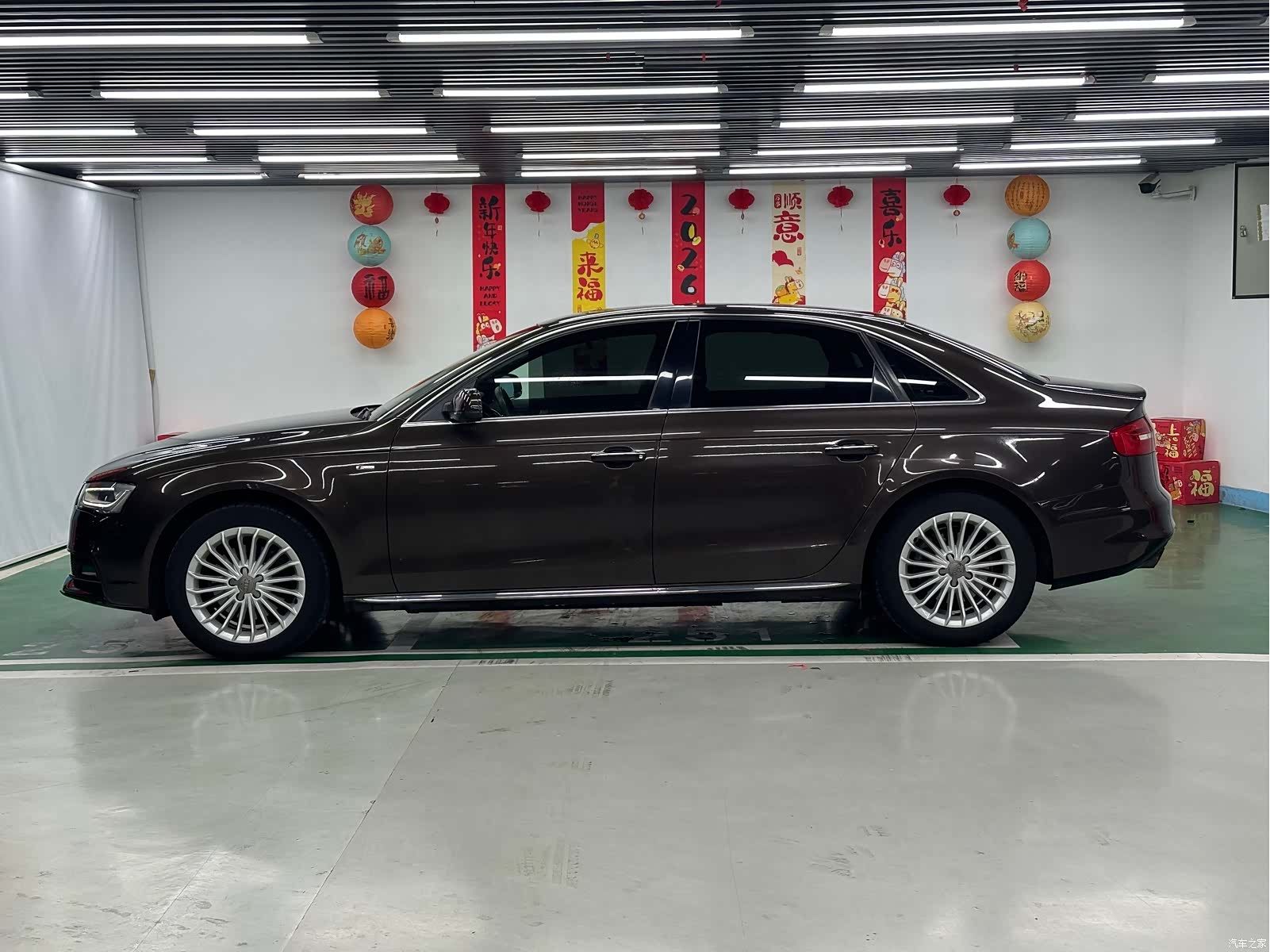 Audi A4L, 2016 4